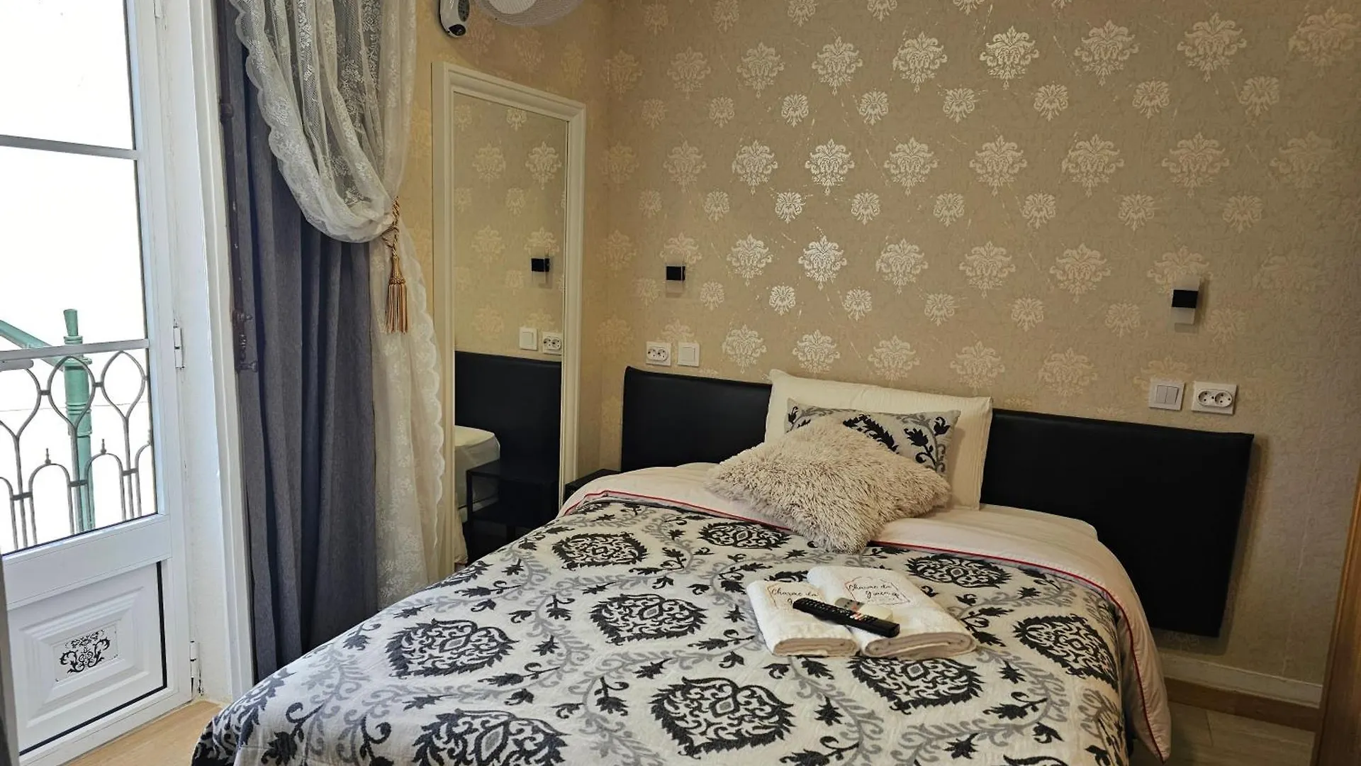 Charme Da Graca - Guest House Lisbon 2*,