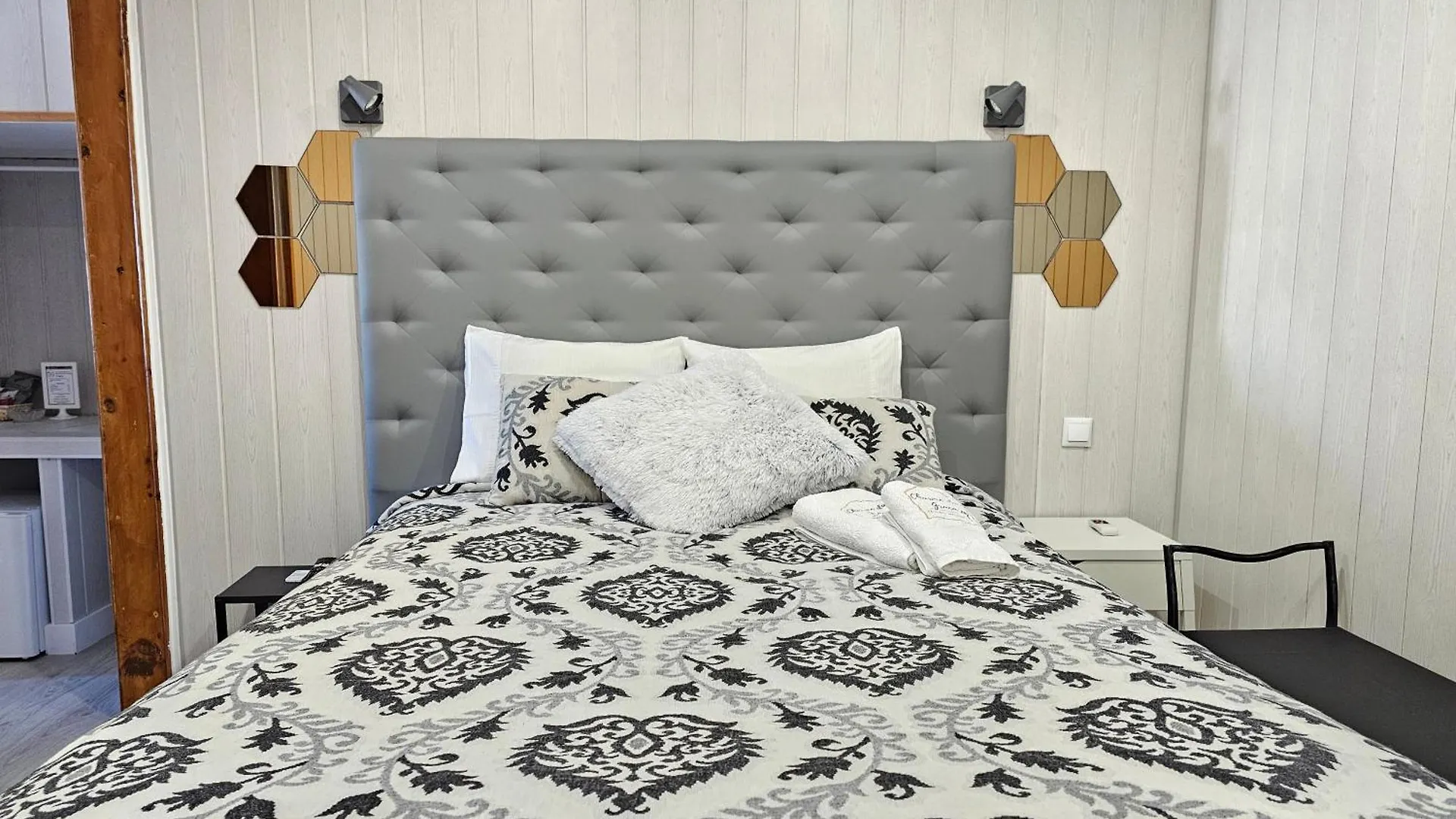 Charme Da Graca - Guest House Lisbon